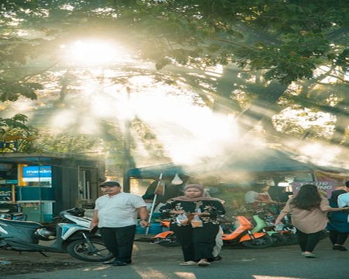 Aktivitas ringan di luar ruangan saat pagi hari